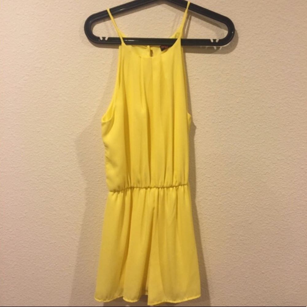 Yellow romper - Picture 2 of 4